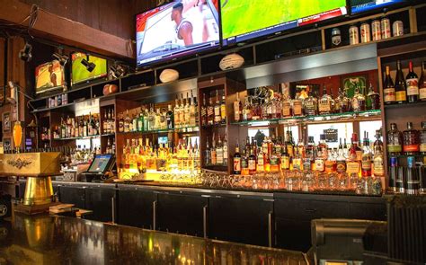portland sports bar and grill happy hour